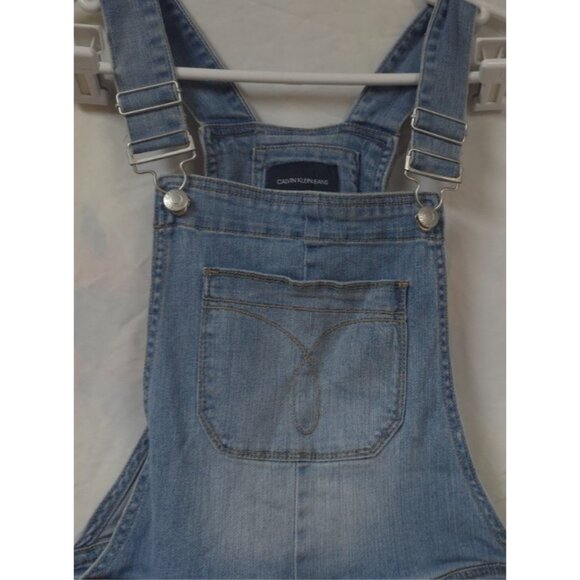Calvin Klein Womens L 12/14 Distressed Light Blue Denim Bib Overall Jorts Shorts - Picture 2 of 14